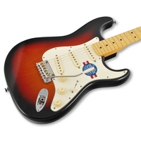 Fender American Standard Stratocaster MN 3TSB 3-Tone sunburst Fender American Standard Stratocaster MN 3TSB 3-Tone sunburst